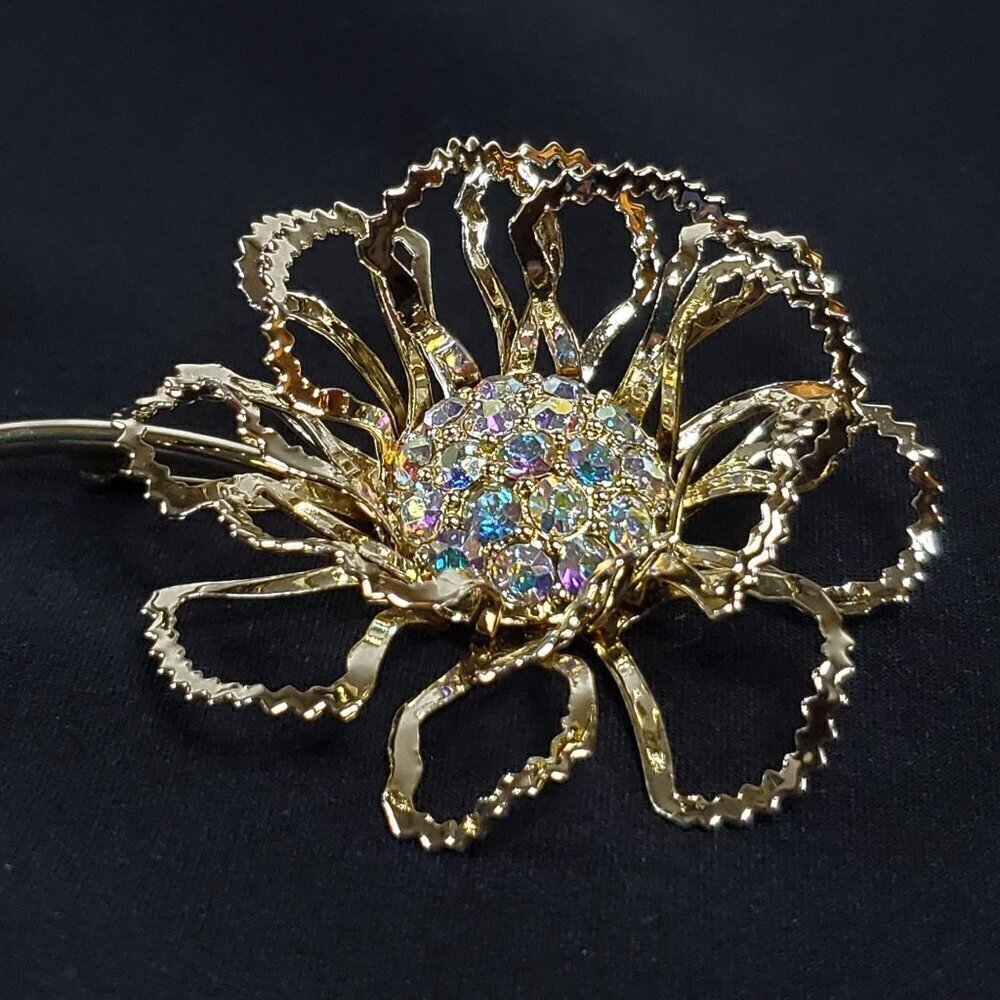 VTG Sarah Coventry Gold-Tone "Allusion" Filigree Flower Brooch Rhinestones 1968 - Picture 5 of 11